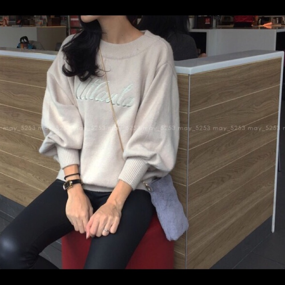 Brand New Cozy Puffed Sleeves Sweater